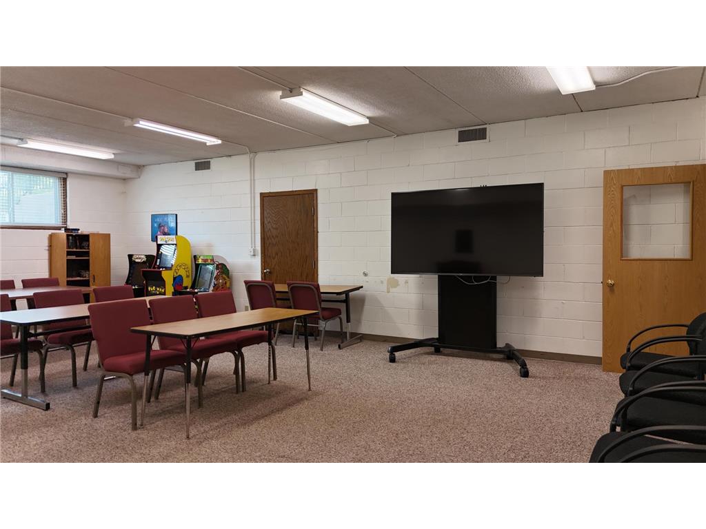 2651 Hamline Avenue N Roseville MN 55113 6793228 image16