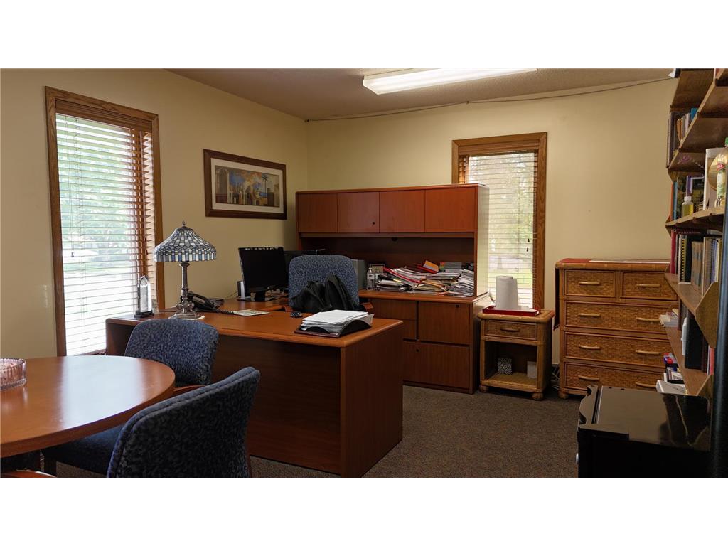 2651 Hamline Avenue N Roseville MN 55113 6793228 image17