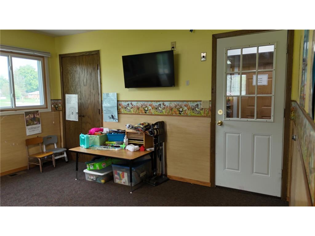 2651 Hamline Avenue N Roseville MN 55113 6793228 image7