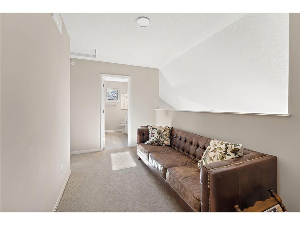 2651 New Century Boulevard S Maplewood MN 55119 7013699 image22