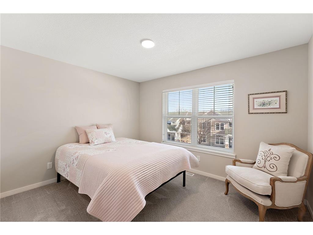 2651 New Century Boulevard S Maplewood MN 55119 7013699 image24