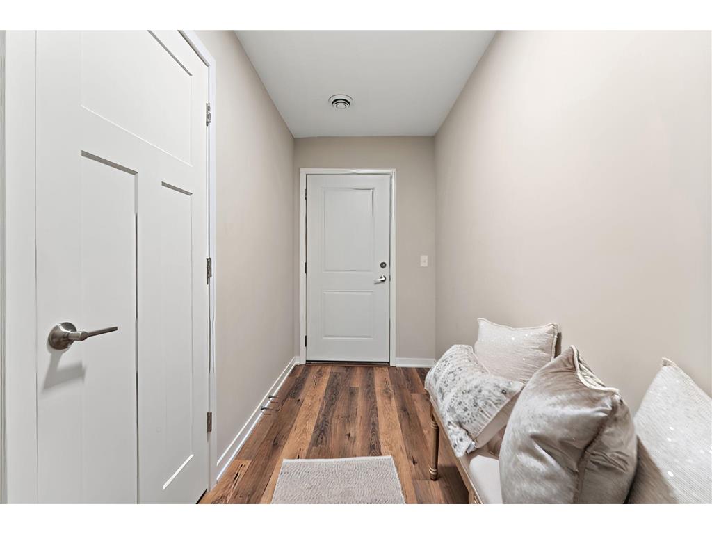 2651 New Century Boulevard S Maplewood MN 55119 7013699 image25