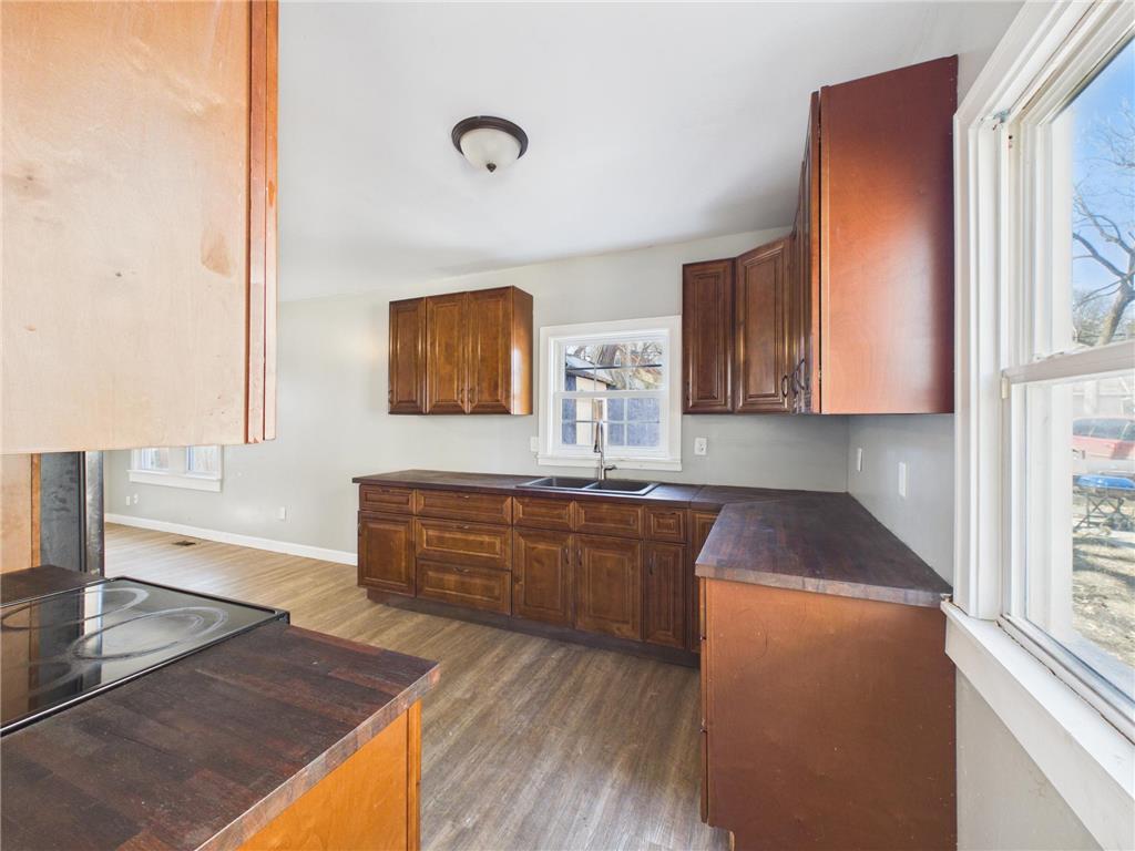 2651 Thomas Avenue N Minneapolis MN 55411 7042568 image14