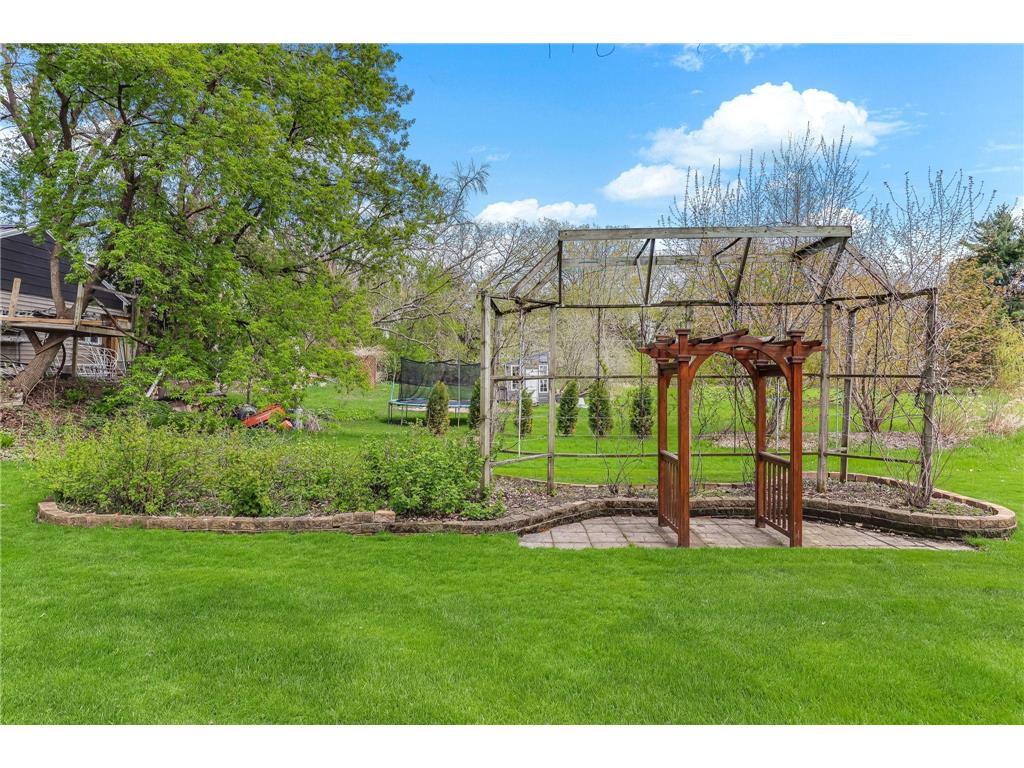 2654 Brand Avenue E Maplewood MN 55119 7060370 image50