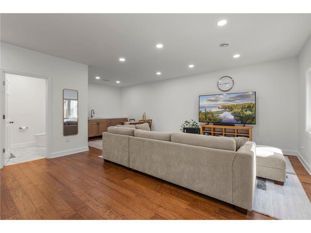 2655 N Barclay Street Maplewood MN 55109 7058825 image28