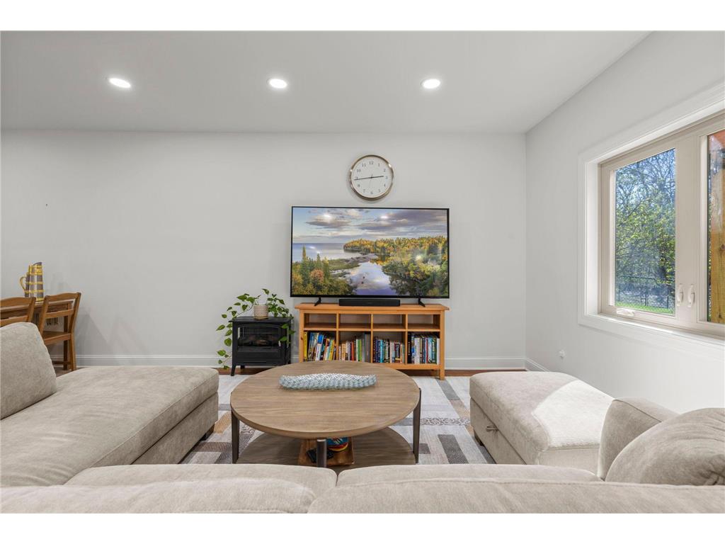 2655 N Barclay Street Maplewood MN 55109 7058825 image30