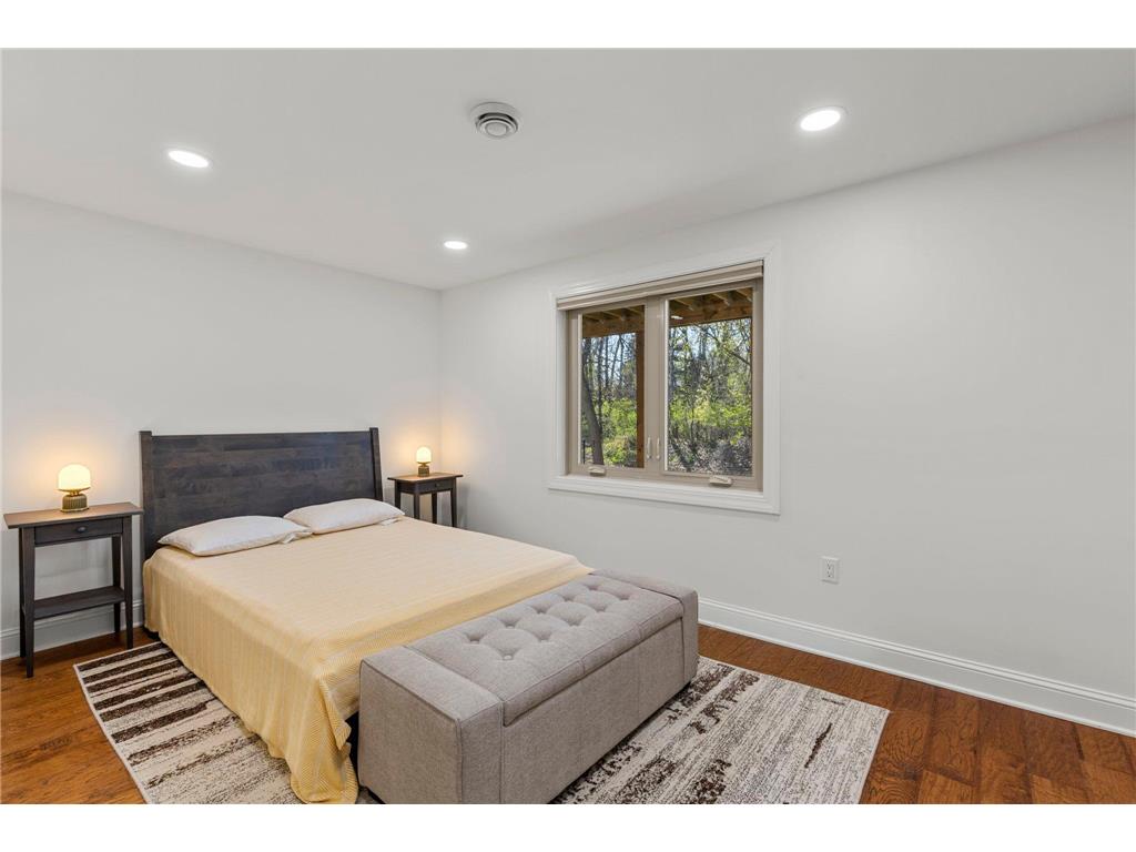 2655 N Barclay Street Maplewood MN 55109 7058825 image36
