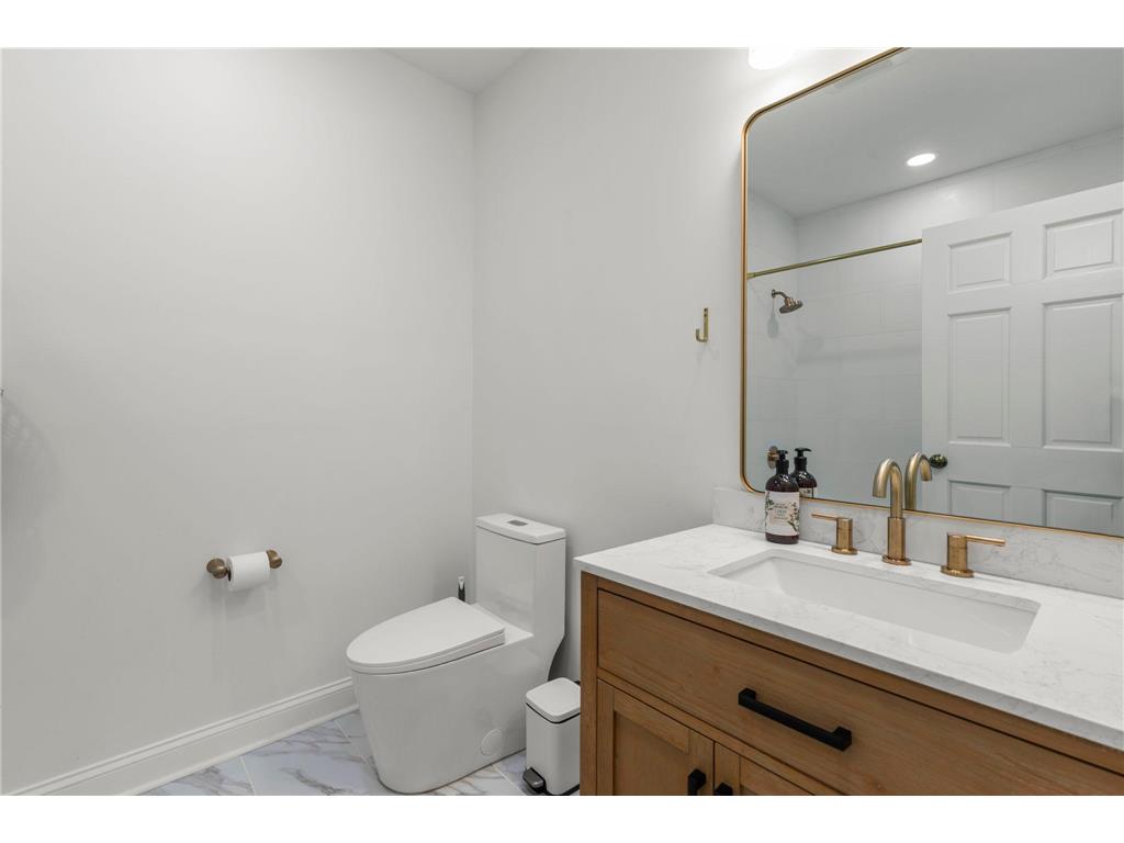 2655 N Barclay Street Maplewood MN 55109 7058825 image37