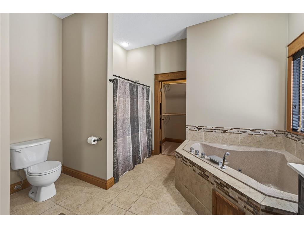 26563 Woodlands Parkway Livonia Twp MN 55398 7037425 image39