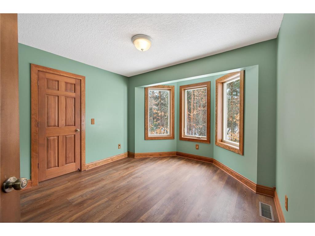 26563 Woodlands Parkway Livonia Twp MN 55398 7037425 image44
