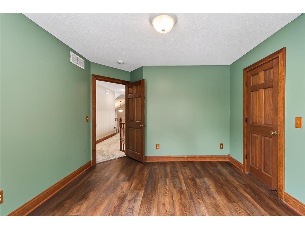 26563 Woodlands Parkway Livonia Twp MN 55398 7037425 image45