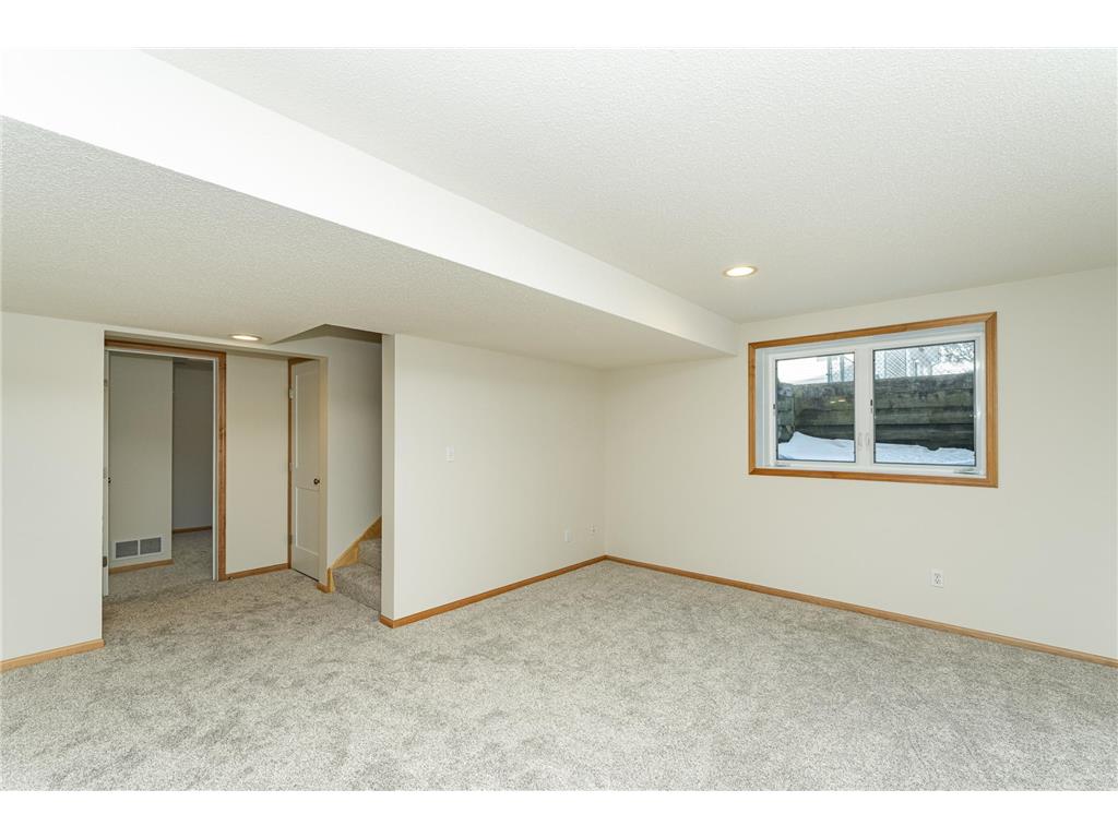 2657 Colleen Street NE Rochester MN 55906 7011081 image27