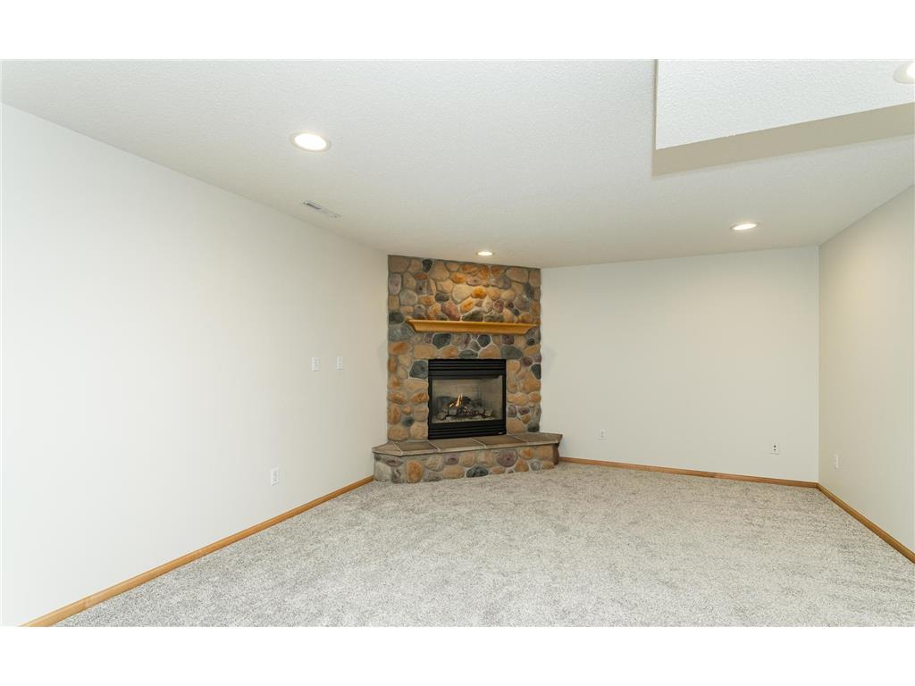 2657 Colleen Street NE Rochester MN 55906 7011081 image32