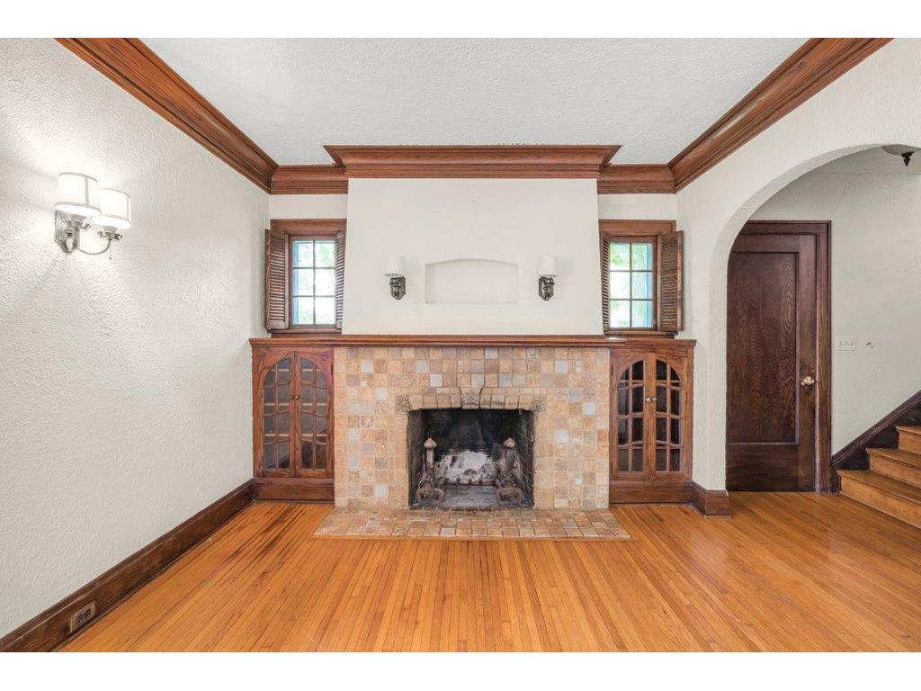2657 Zenith Avenue N Robbinsdale MN 55422 7042240 image1