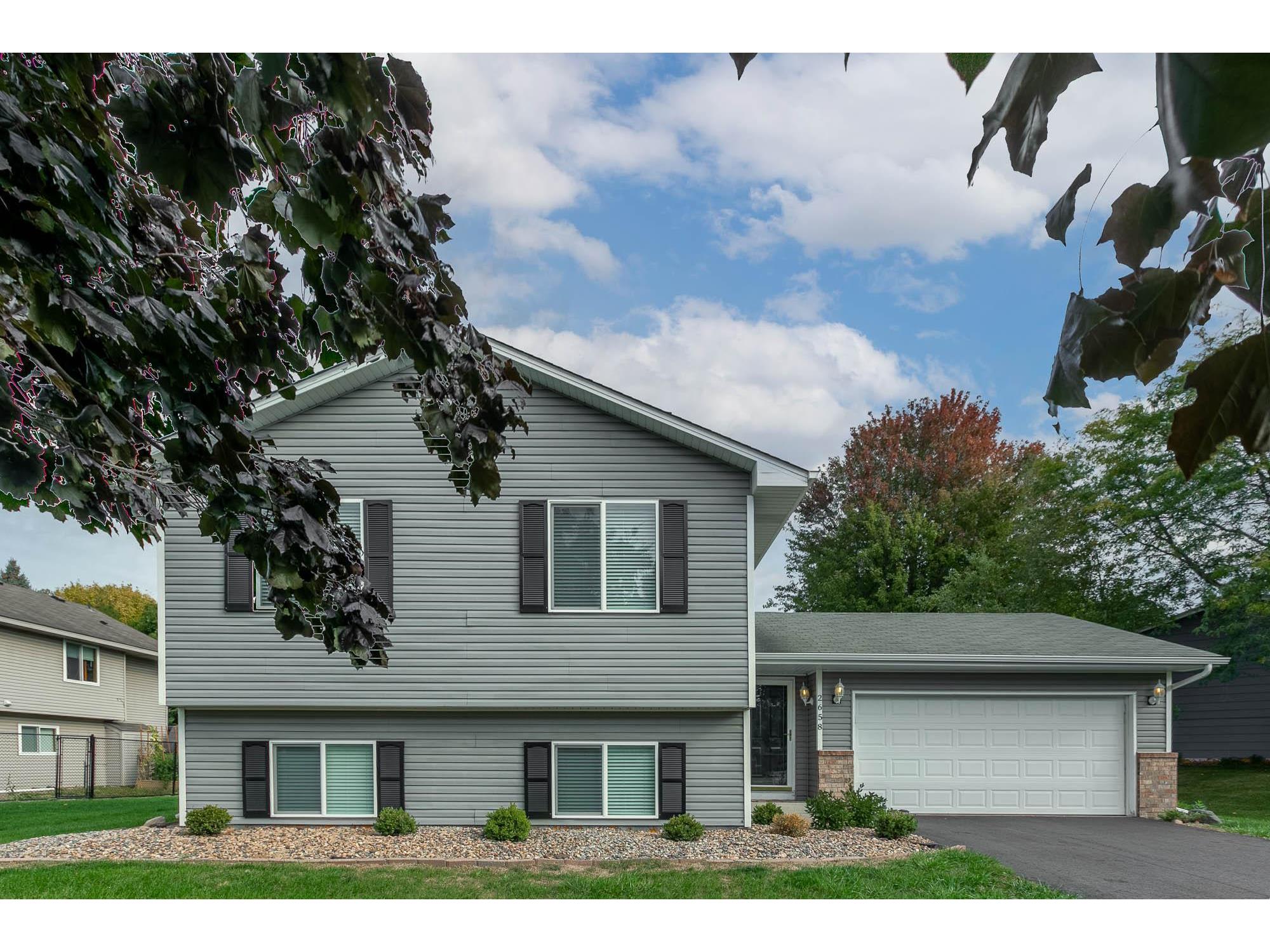 2658 Brittany Lane, Woodbury, MN 55125 MLS 6106226 Edina Realty