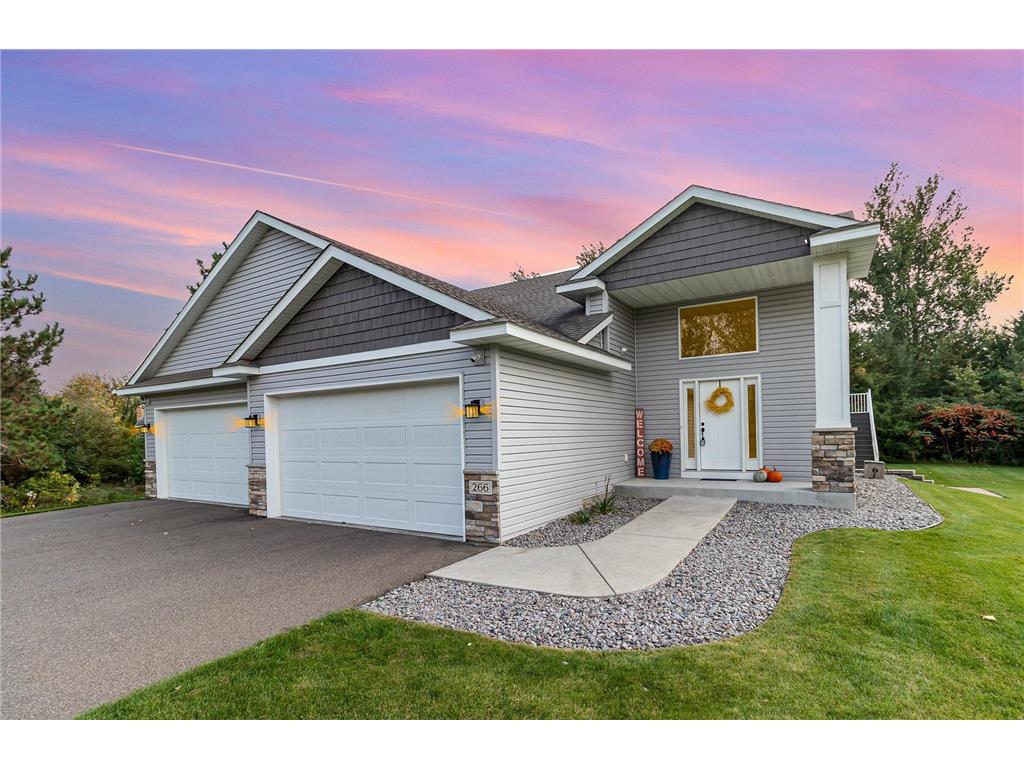 266 196th Avenue NE East Bethel MN 55011 6441213 image1
