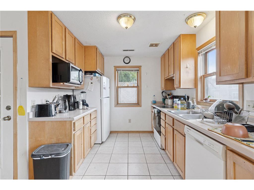 266 Fry Street Saint Paul MN 55104 6798185 image23