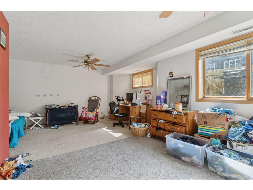 266 Fry Street Saint Paul MN 55104 6798185 image39