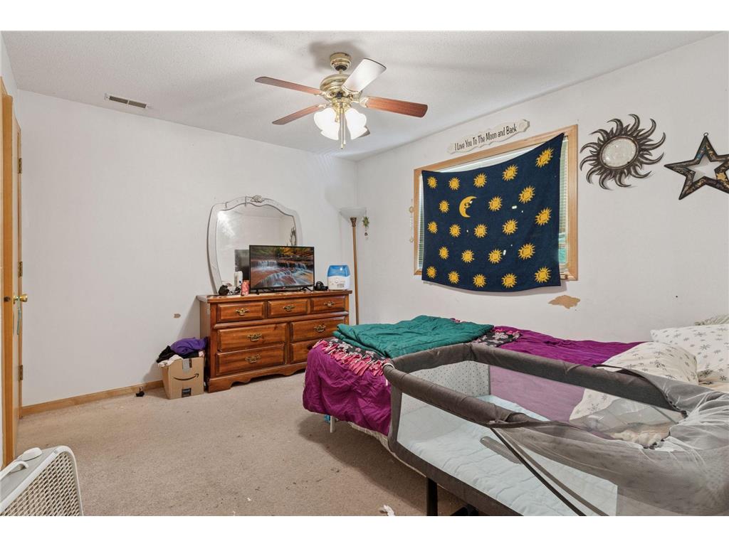 266 Fry Street Saint Paul MN 55104 6798185 image40