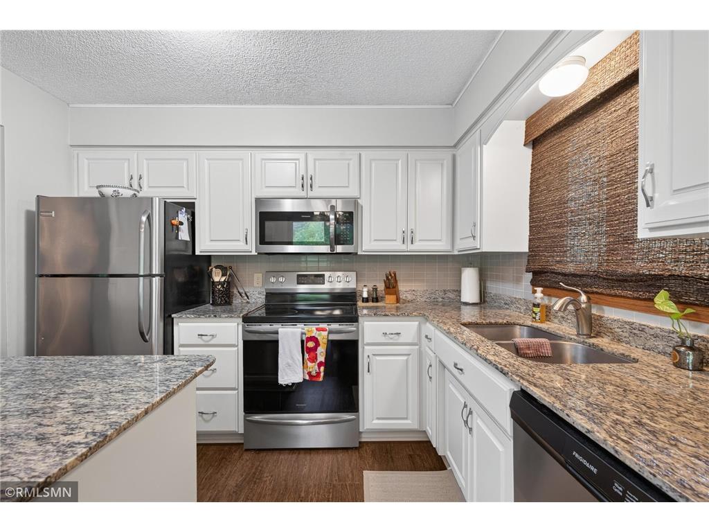 266 Hallam Curve Mahtomedi MN 55115 7095667 image15