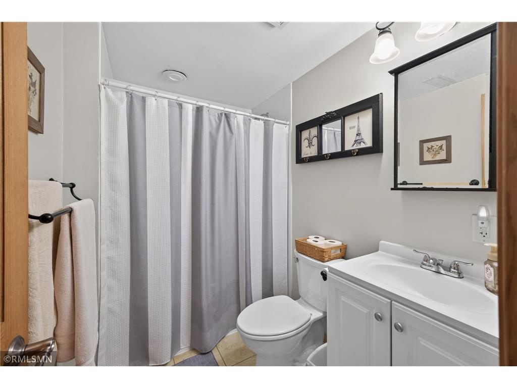 266 Hallam Curve Mahtomedi MN 55115 7095667 image36