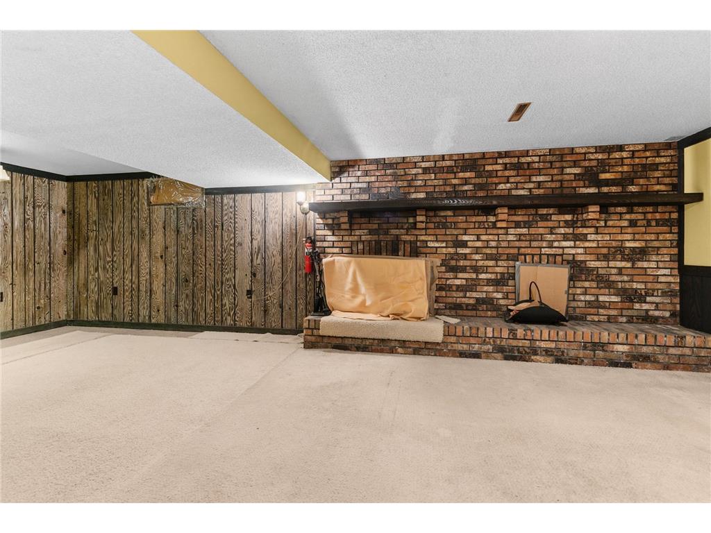 2662 1st Avenue E North Saint Paul MN 55109 7044009 image11