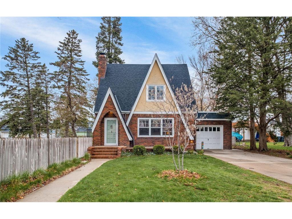 2663 17th Avenue E North Saint Paul MN 55109 6527624 image1