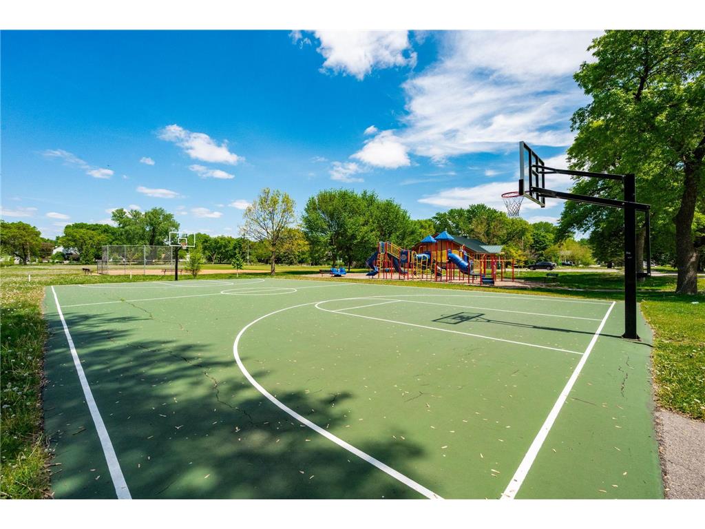 2664 Zarthan Avenue S Saint Louis Park MN 55416 7078143 image22