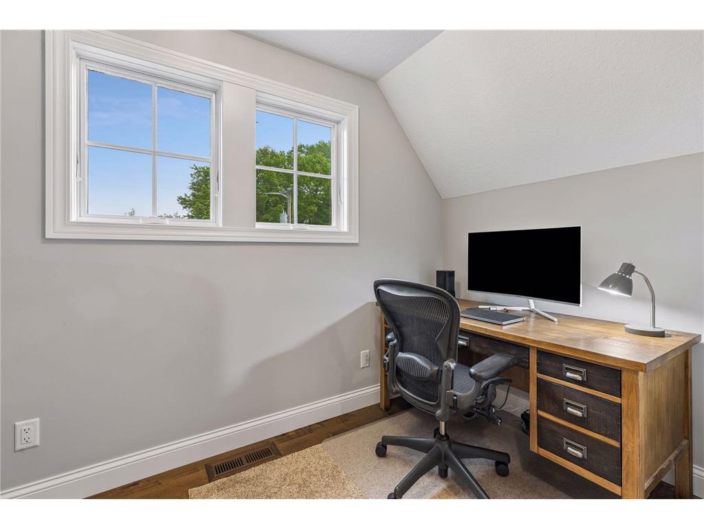 2665 Casco Point Road Orono MN 55391 - Lake Minnetonka 7071575 image34