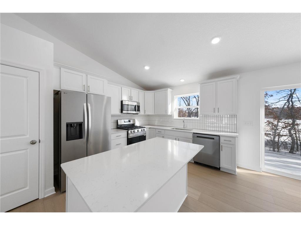 26657 8th Street W Zimmerman MN 55398 7000723 image2