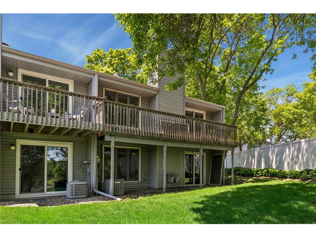 2666 Mackubin Street Roseville MN 55113 7083405 image25