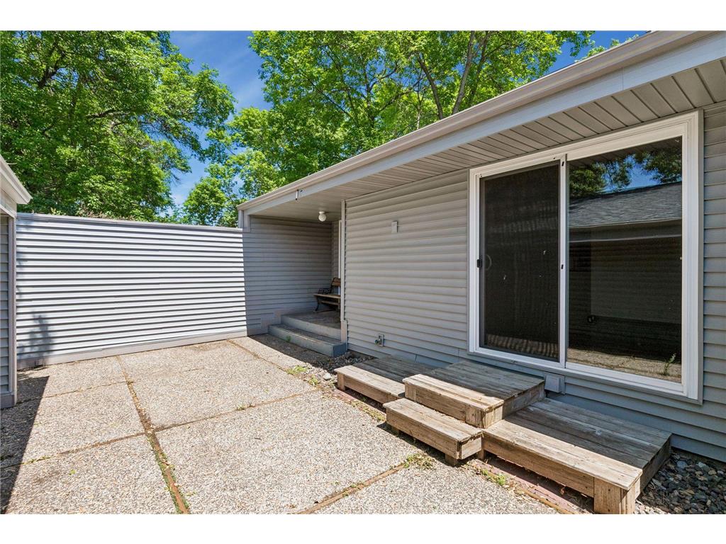 2666 Mackubin Street Roseville MN 55113 7083405 image3