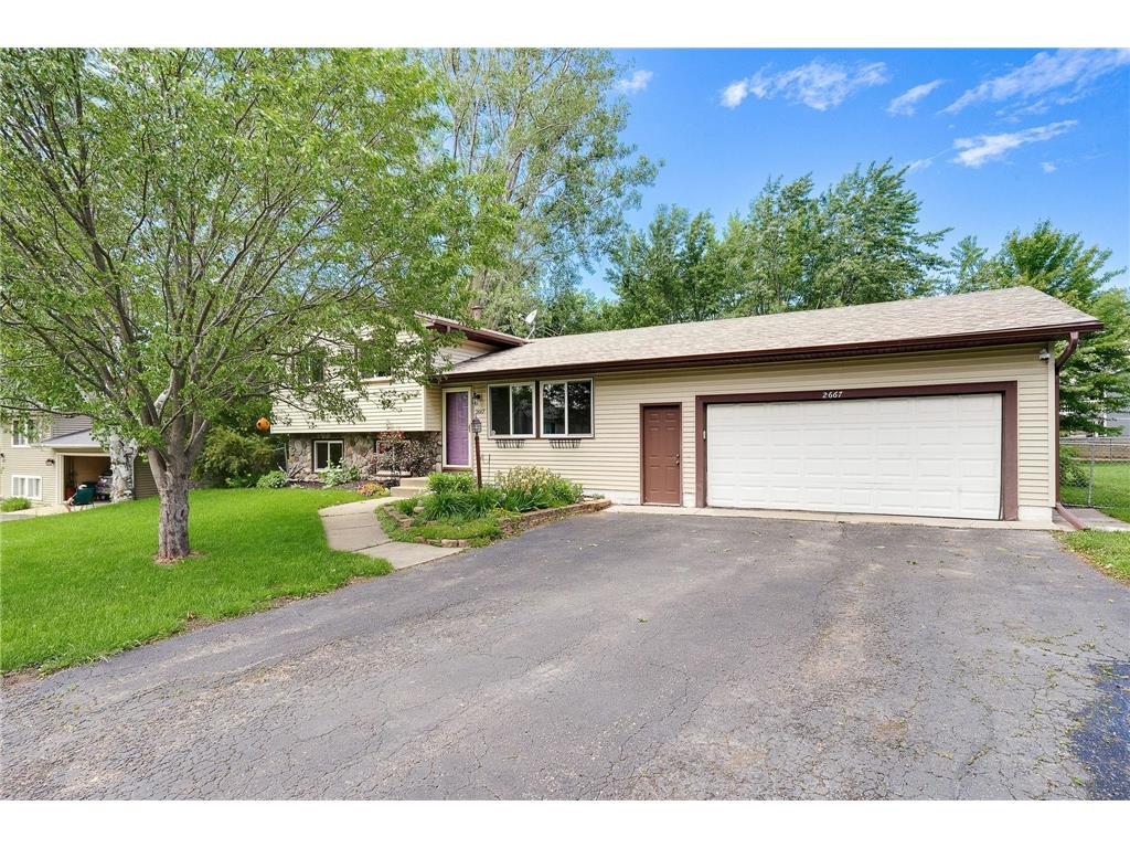 2667 Granite Avenue Circle N, Oakdale, MN, 55128 MLS 6535231 Edina Realty