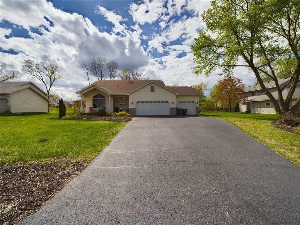 26678 Glen Oak Drive Wyoming MN 55092 6562207 image1