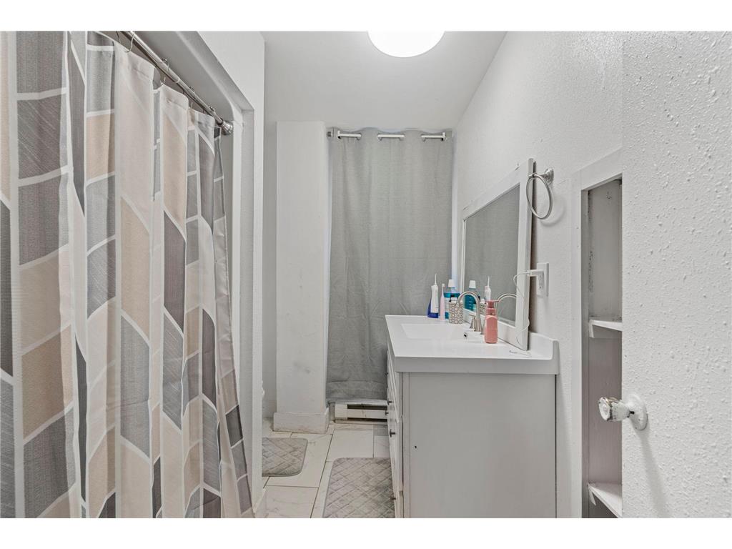 267 Bates Avenue Saint Paul MN 55106 7098400 image25