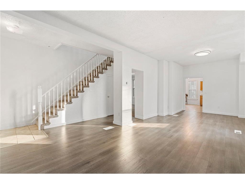 267 Bates Avenue Saint Paul MN 55106 7098400 image4