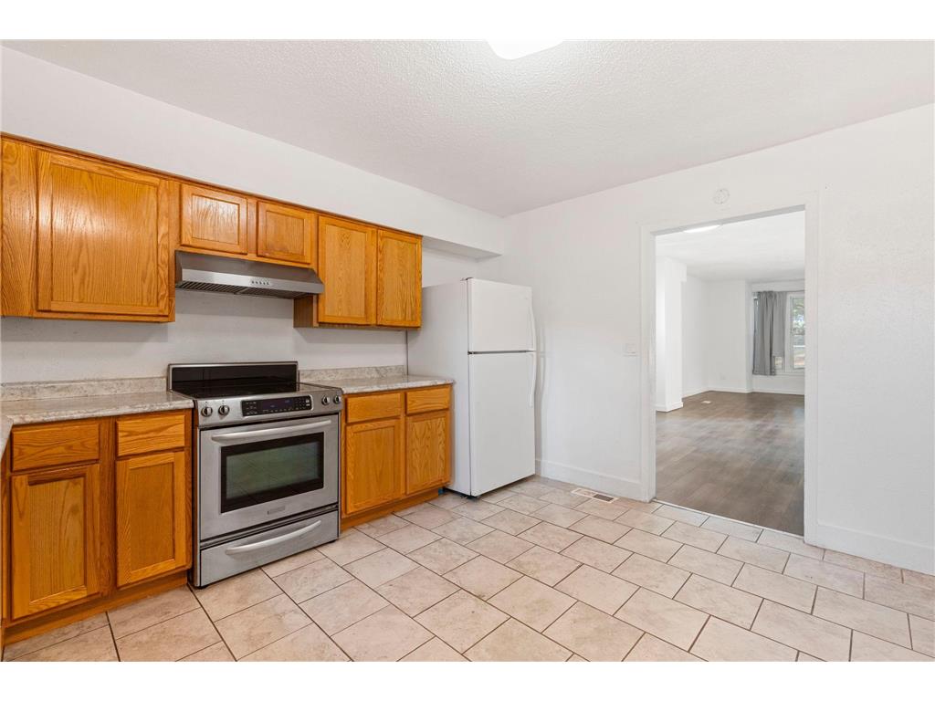 267 Bates Avenue Saint Paul MN 55106 7098400 image8