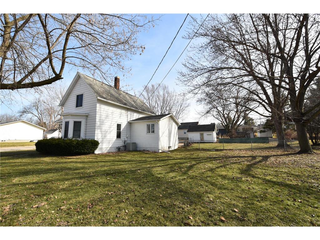 267 E 4th Street Zumbrota MN 55992 7045140 image2