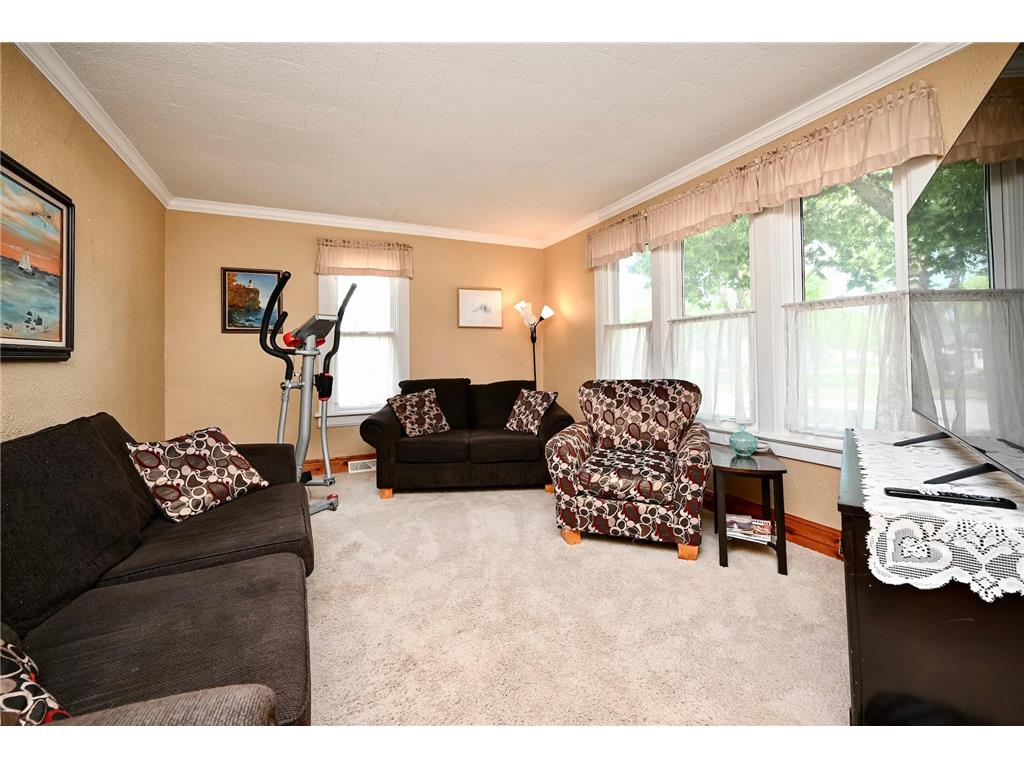 267 W Mill Street Winona MN 55987 7083047 image4