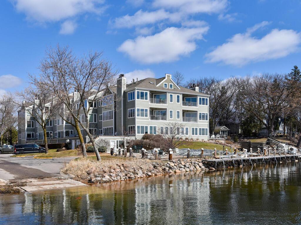 2670 Commerce Boulevard 102, Mound, MN, 55364 MLS 6184081 Edina