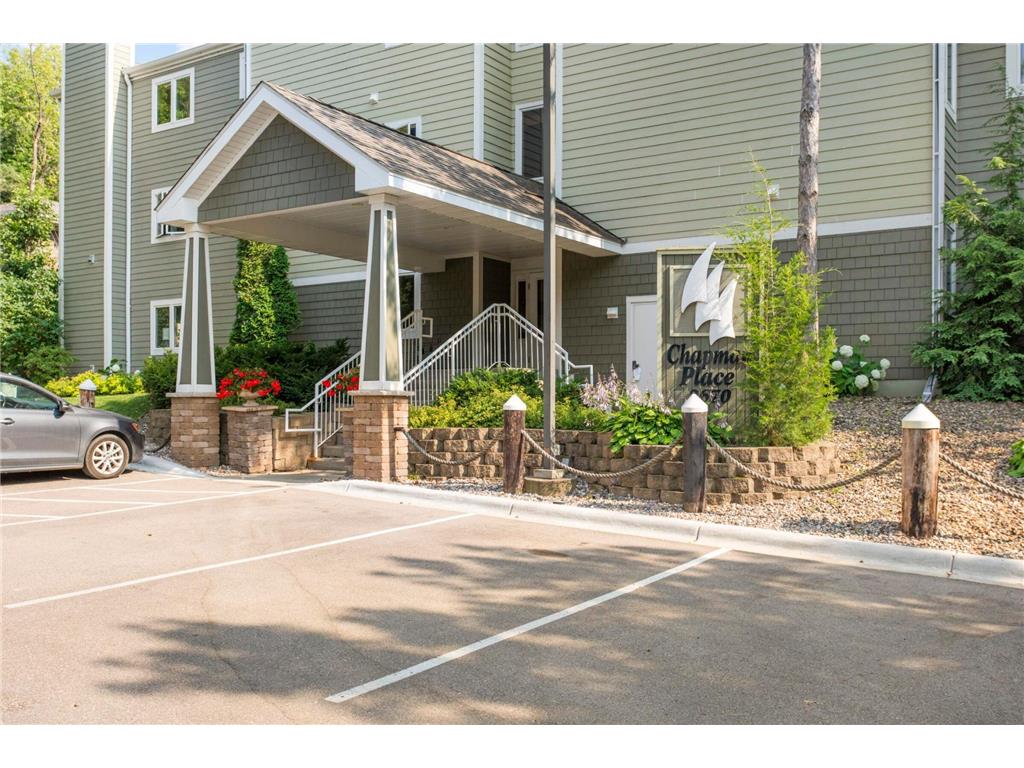 2670 Commerce Boulevard #304 Mound MN 55364 - Lake Minnetonka 6396985 image1