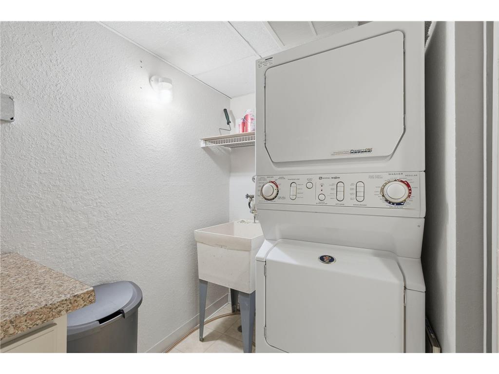 2670 Oxford Street N #202 Roseville MN 55113 7007158 image14