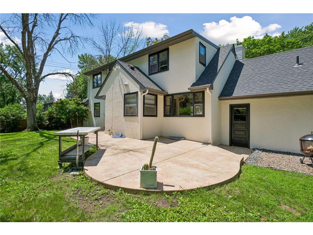 2670 Regent Avenue N Golden Valley MN 55422 7088959 image35