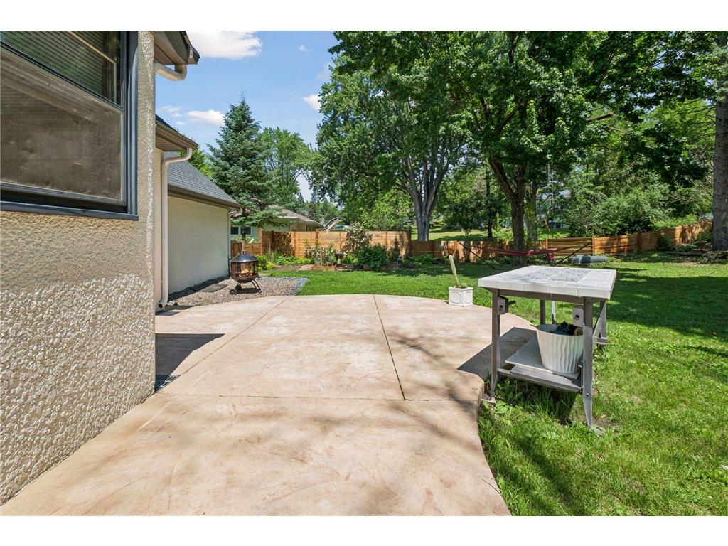 2670 Regent Avenue N Golden Valley MN 55422 7088959 image40