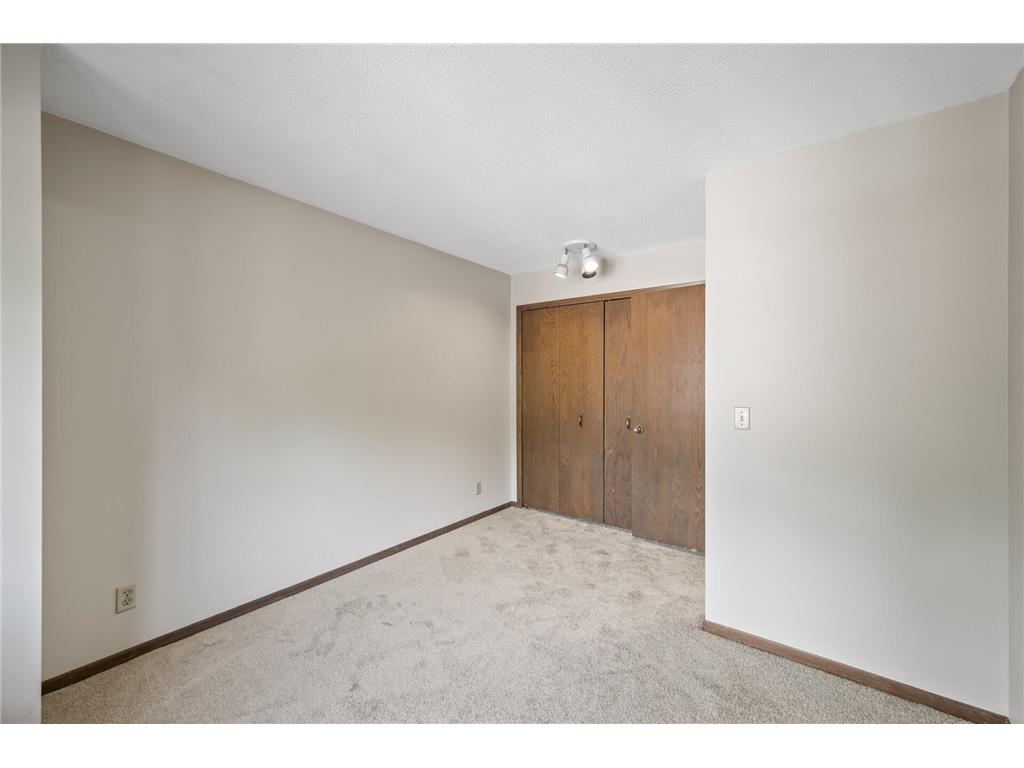 2671 Sumac Ridge White Bear Lake MN 55110 7010903 image15