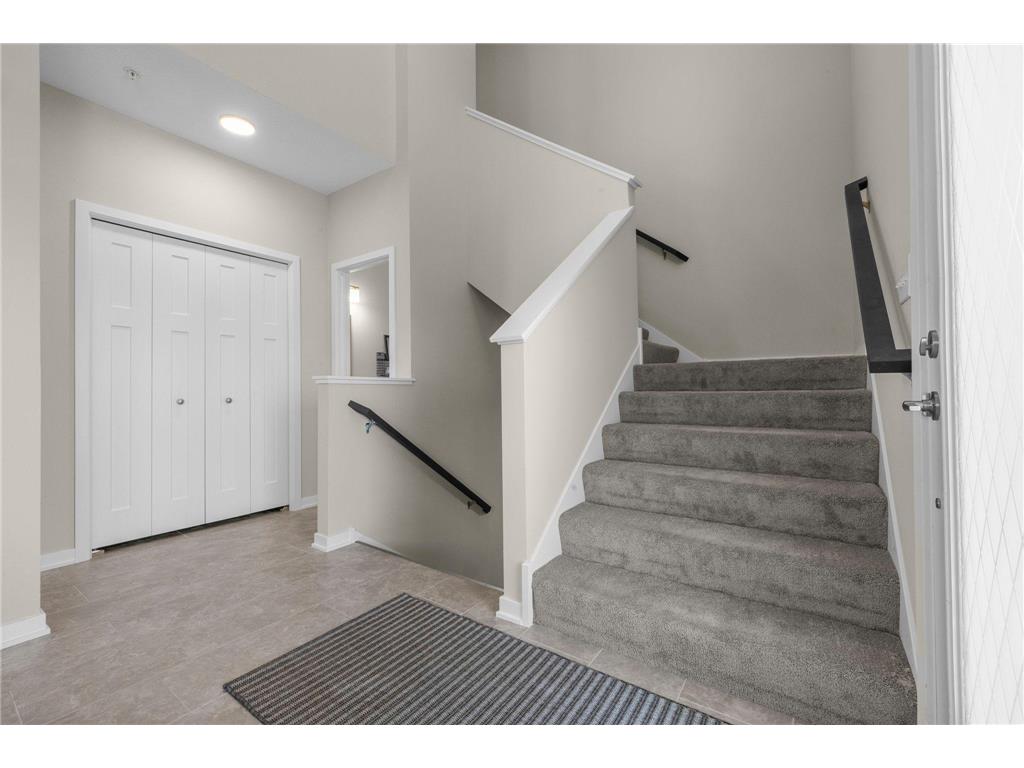 2673 New Century Place E Maplewood MN 55119 7082866 image10