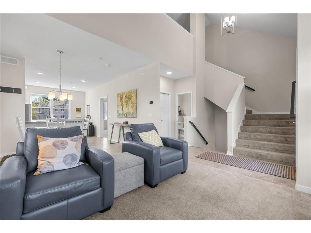 2673 New Century Place E Maplewood MN 55119 7082866 image14