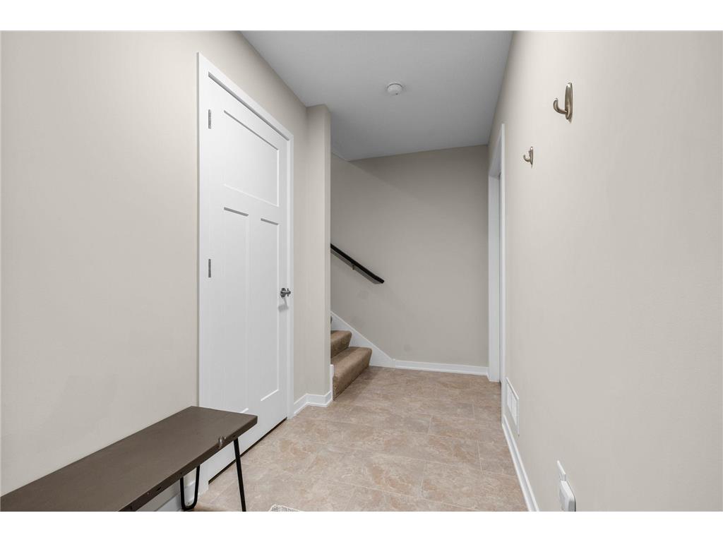 2673 New Century Place E Maplewood MN 55119 7082866 image48