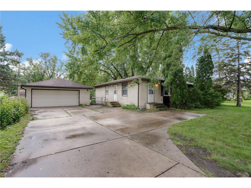2674 Hamline Avenue N Roseville MN 55113 6760210 image1