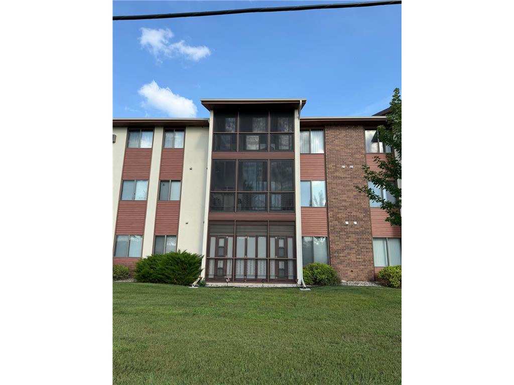 2679 Albion Avenue #108 Fairmont MN 56031 7110607 image1
